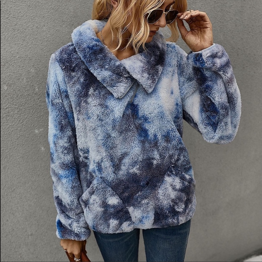 💥NWT💥 Dark Blue Tie Dye Sherpa Fleece Pullover - Picture 5 of 13